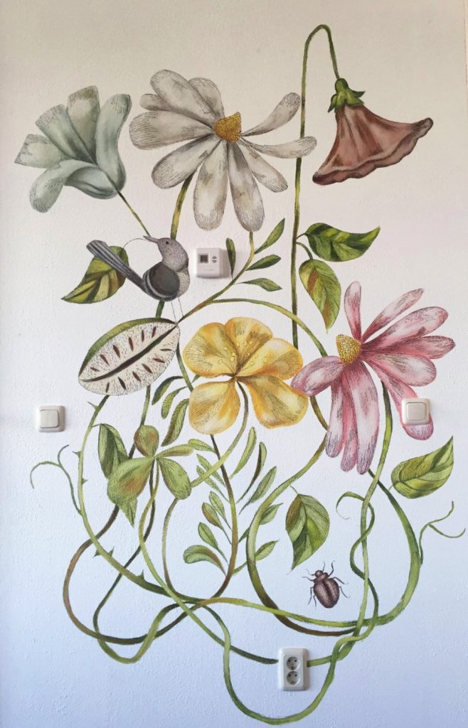 Muurschildering van botanische bloemen